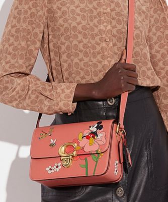 【ＤＩＳＮＥＹ　Ｘ　ＣＯＡＣＨ】ストゥディオ　ショルダー　バッグ　／　ミッキーマウス　アンド　フラワー